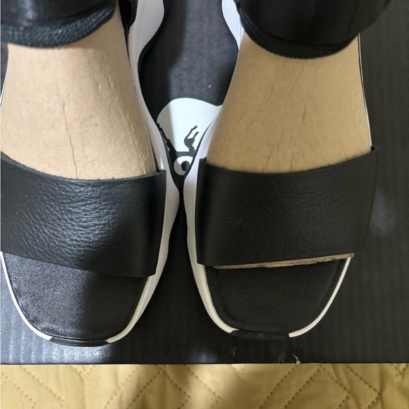 Sorel Women's Kinetic Impact Y-Strap High Sandals - Picture 6 of 7